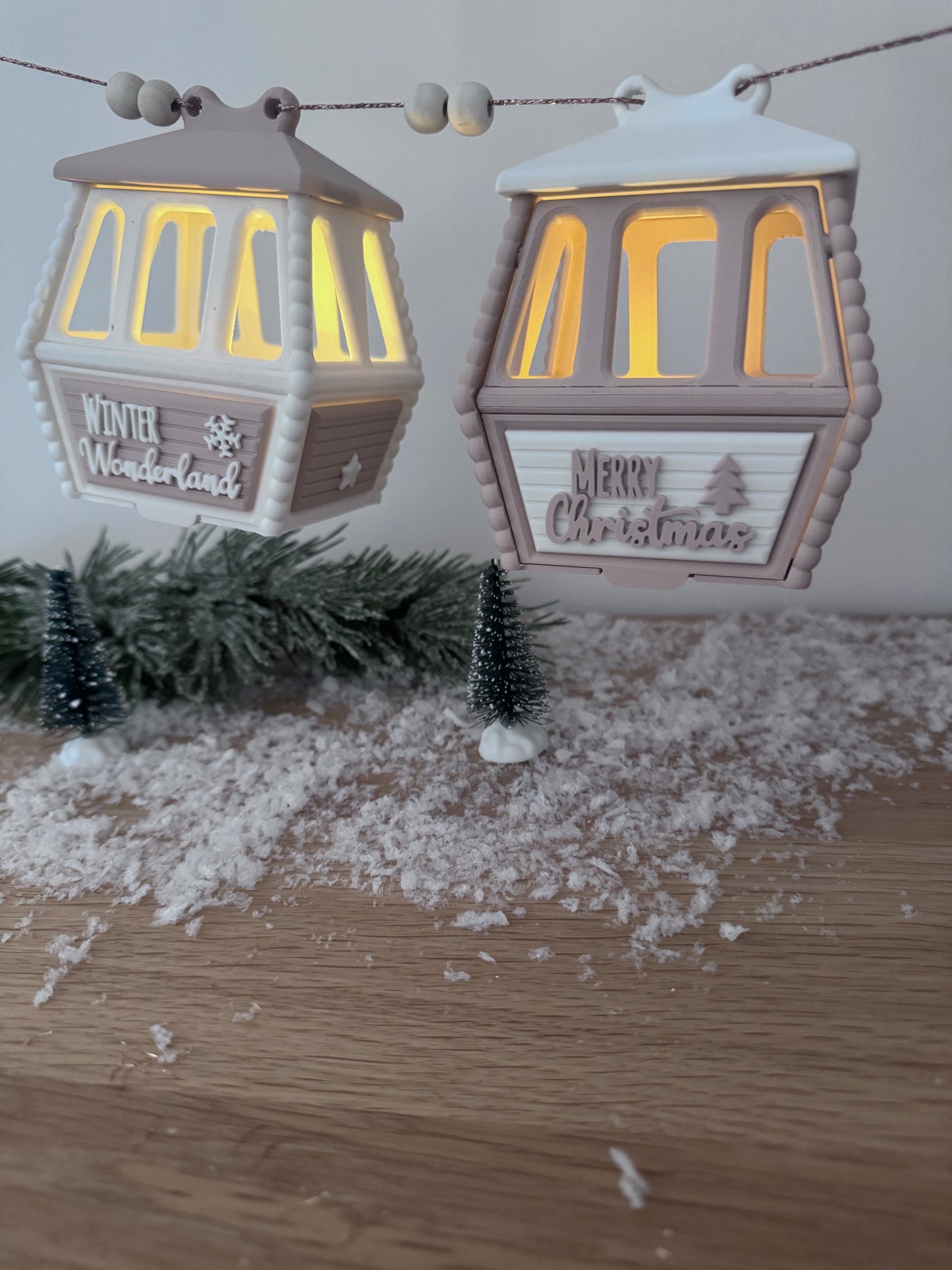 Le Téléphérique Gaston par lot de 2